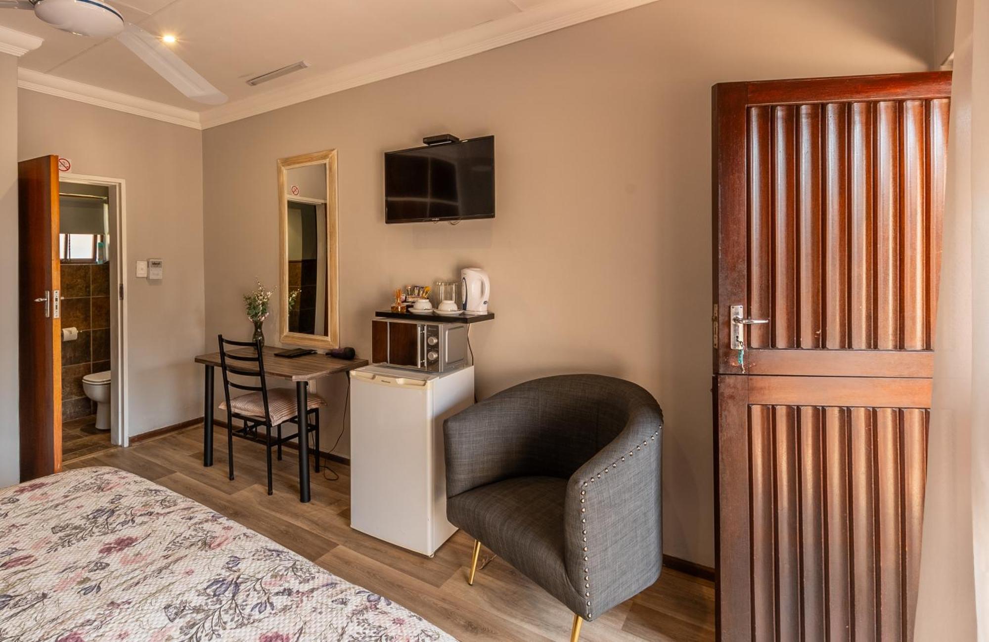 Diamond Rose Guest House Мидделбург Экстерьер фото
